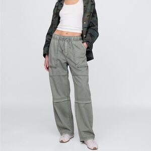 Gap Mid Rise Barrel Utility Pants
